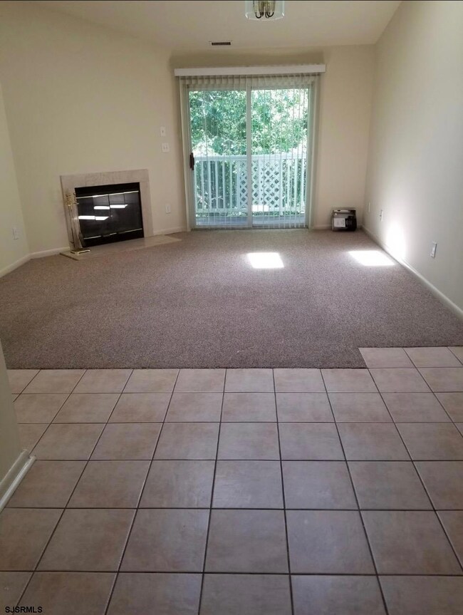 4 Oyster Bay Rd unit 4L, Absecon, NJ 08201 - photo 2