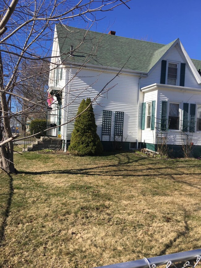 136 Elm St, South Portland, ME 04106 - photo 3