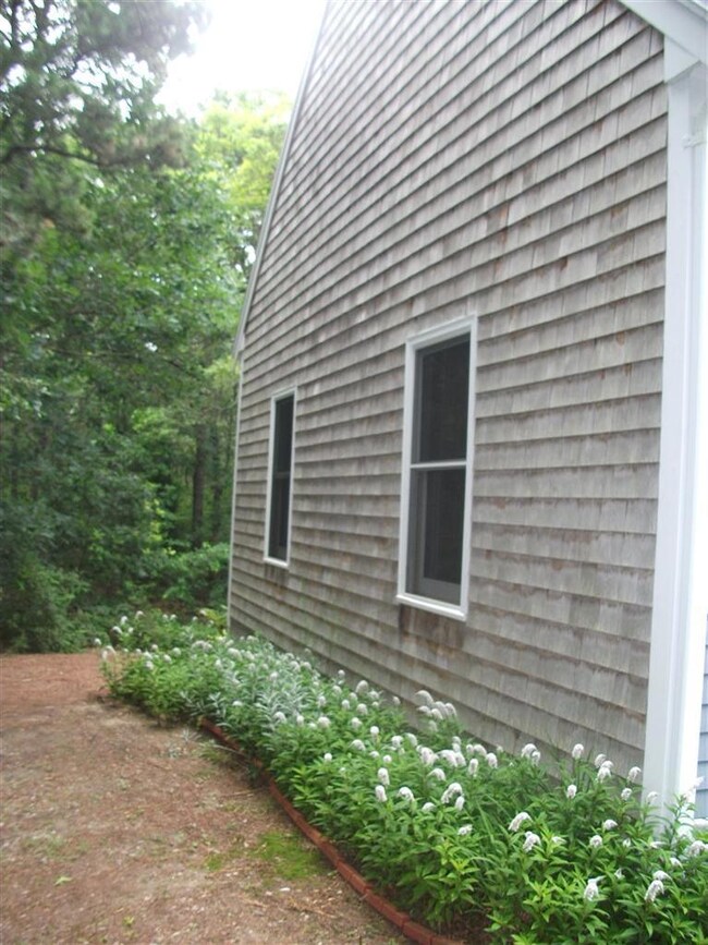 52 Pebble Ln, North Falmouth, MA 02556 - photo 4