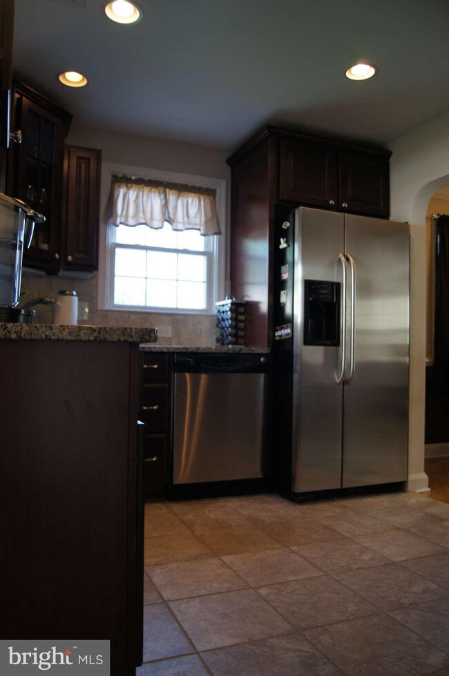 109 Northwood Dr, Lutherville Timonium, MD 21093 - photo 6