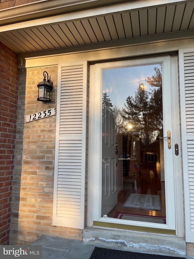 12235 Tildenwood Dr, Rockville, MD 20852 - photo 3