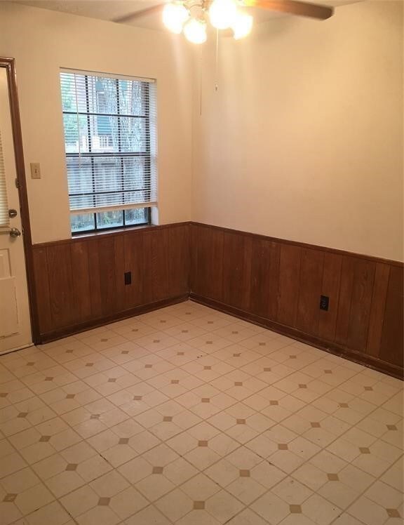 1107 Wilson Dr, Rosenberg, TX 77471 - photo 4