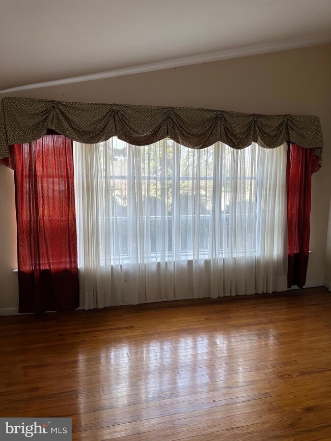 1908 Cobden Rd, Glenside, PA 19038 - photo 4