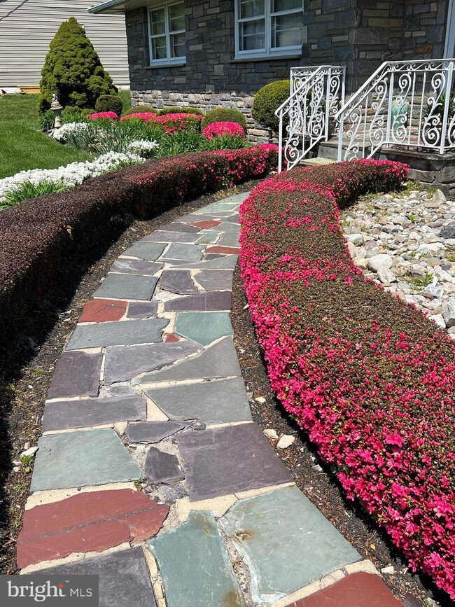 4803A Shepard St, Brookhaven, PA 19015 - photo 2