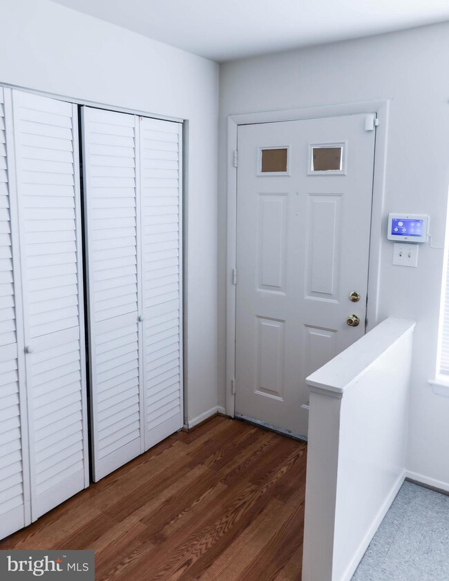 23 Cobber Ln, Baltimore, MD 21229 - photo 5