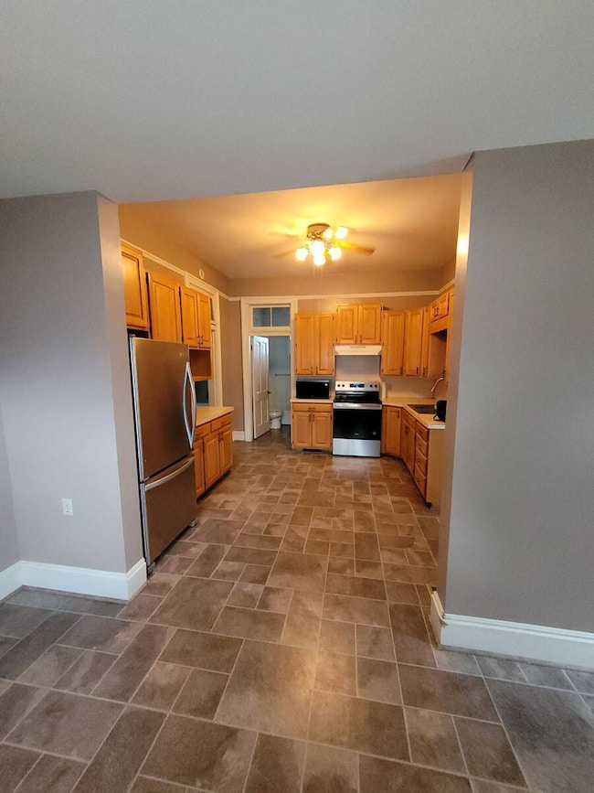 103 W 1st Ave, La Harpe, IL 61450 - photo 4