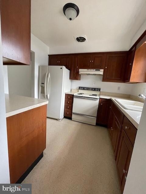 6813 Crutchfield St, Falls Church, VA 22043 - photo 5