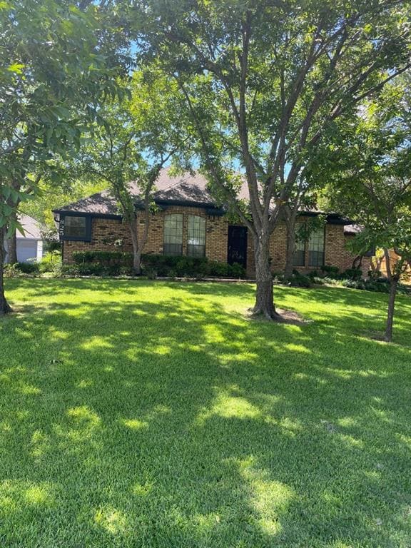 825 Cook Dr, Grand Prairie, TX 75050 - photo 4