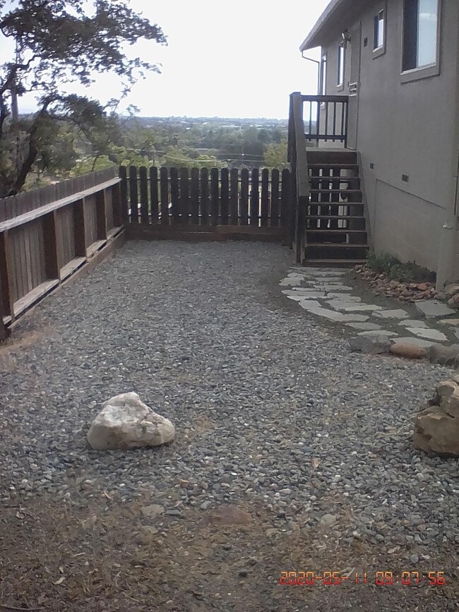 1909 Grandview Ave, Redding, CA 96001 - photo 5