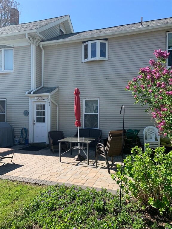 59 Winthrop St unit 1, Holliston, MA 01746 - photo 6