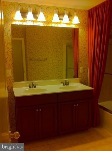 42013 Village Station Square unit 1, Aldie, VA 20105 - photo 7