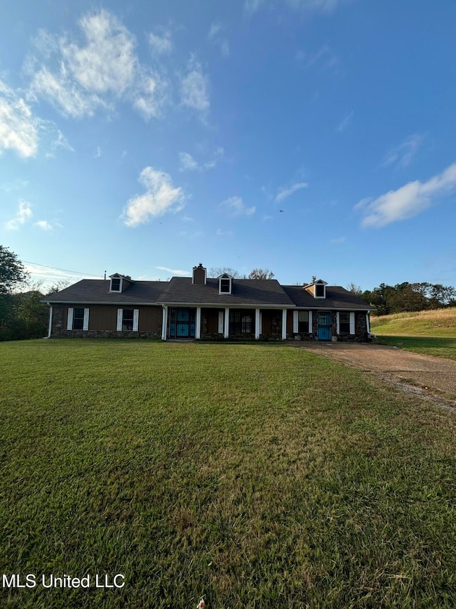 816 Chulahoma Rd, Holly Springs, MS 38635 - photo 2