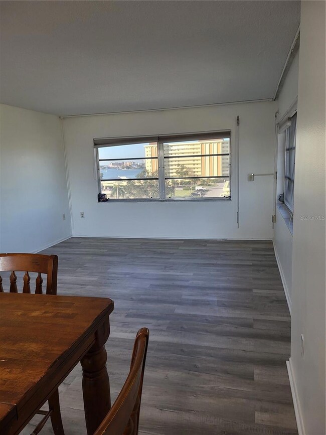 Hamilton House at Sea Towers unit 611, Saint Petersburg, FL 33708 - photo 5