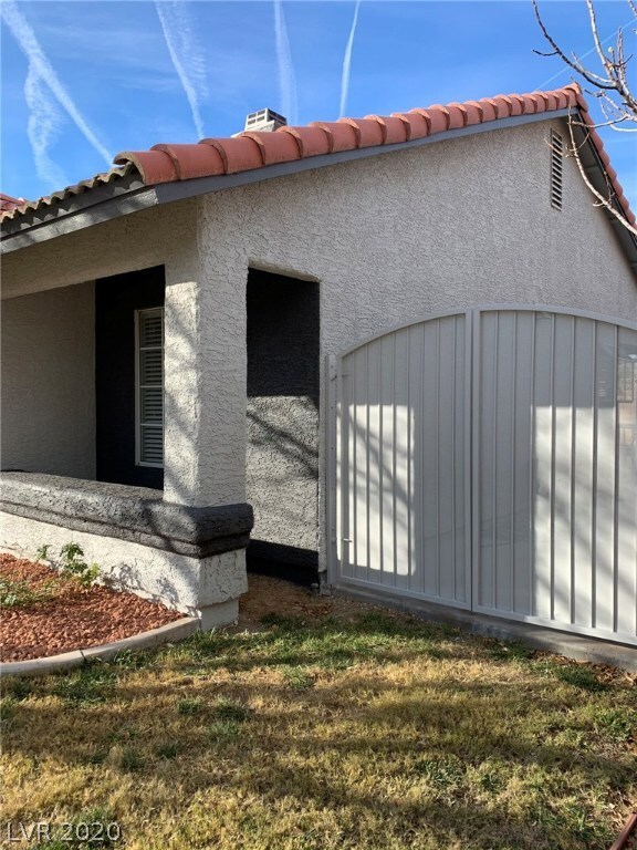 RV Gate