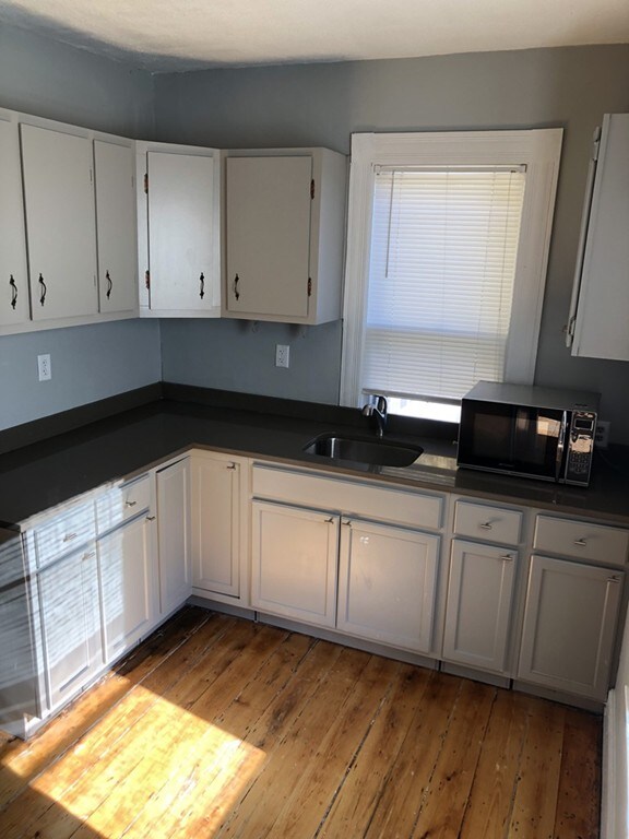 48 Crescent St unit 2, Wakefield, MA 01880 - photo 7