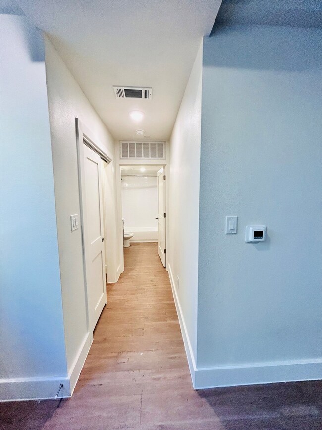 5317 Reiger Ave unit 104, Dallas, TX 75214 - photo 7