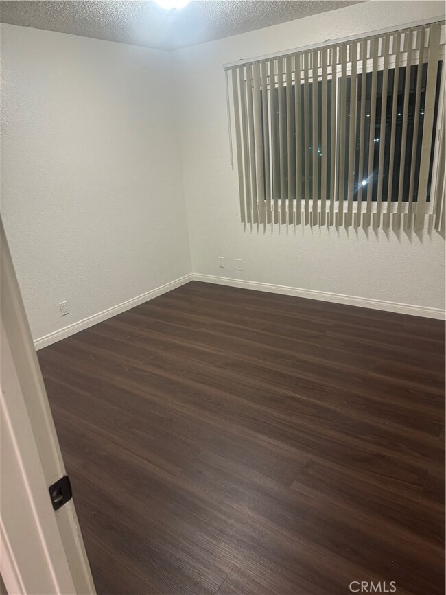 811 Java Ave, Inglewood, CA 90301 - photo 5