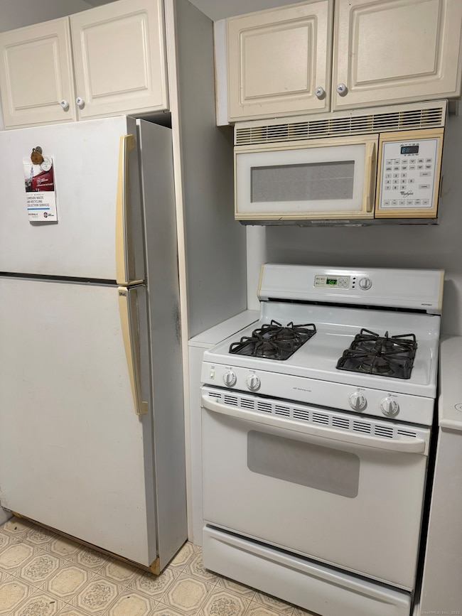 17 Reservoir Ave, Norwalk, CT 06850 - photo 6