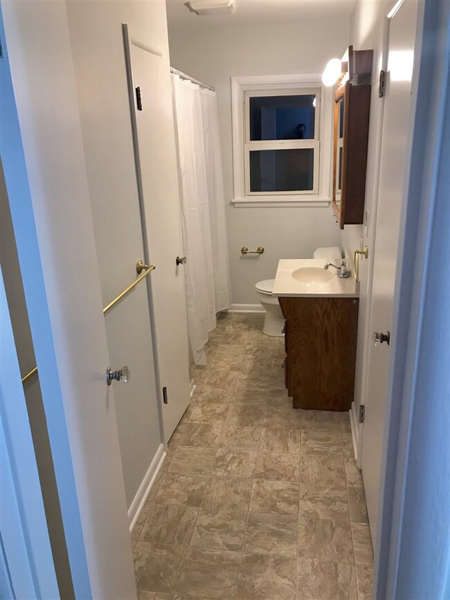 full bath with new floors