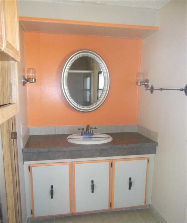 1404 Incredible Ct, Alamogordo, NM 88310 - photo 7