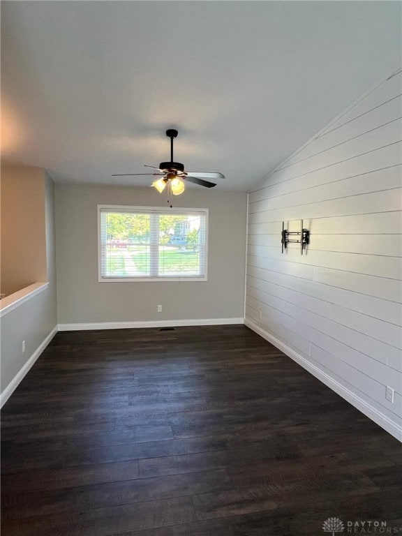 4900 Caprice Dr, Middletown, OH 45044 - photo 3