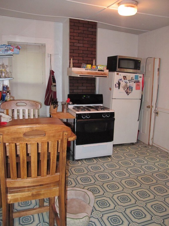 78 Cedar St unit 1, Somerville, MA 02143 - photo 5