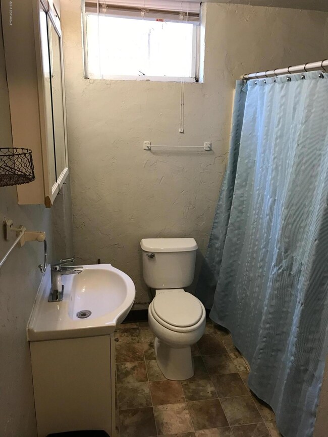 1443 W 25th Ave, Anchorage, AK 99503 - photo 7