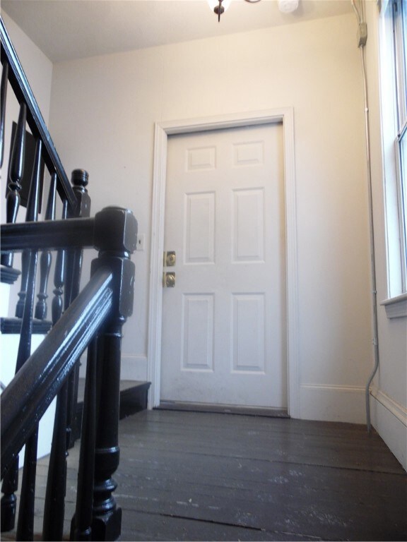 73 Evergreen St unit 2, Providence, RI 02906 - photo 3
