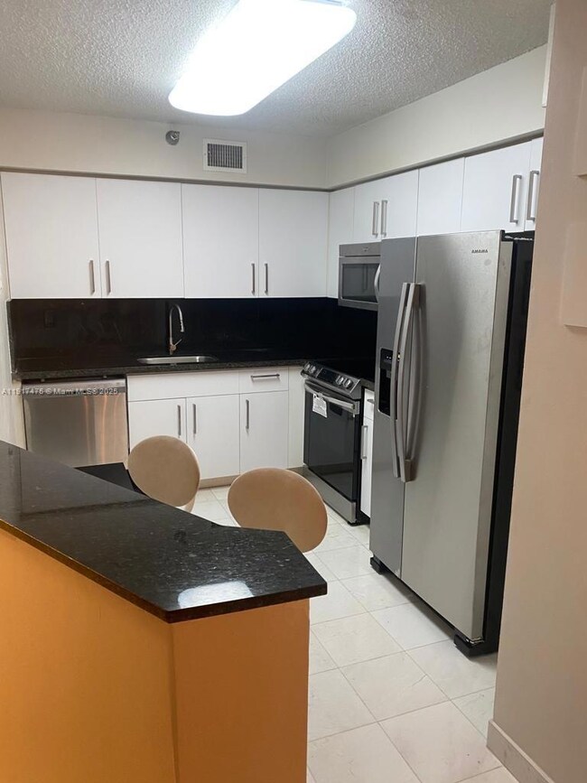 Towers 100 - 600 unit 1010, Aventura, FL 33180 - photo 4