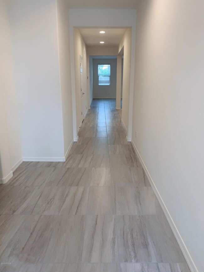 8716 E Navarro Ave, Mesa, AZ 85209 - photo 4