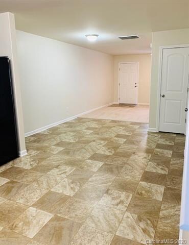 827 Chevelle Dr, Statesville, NC 28677 - photo 2