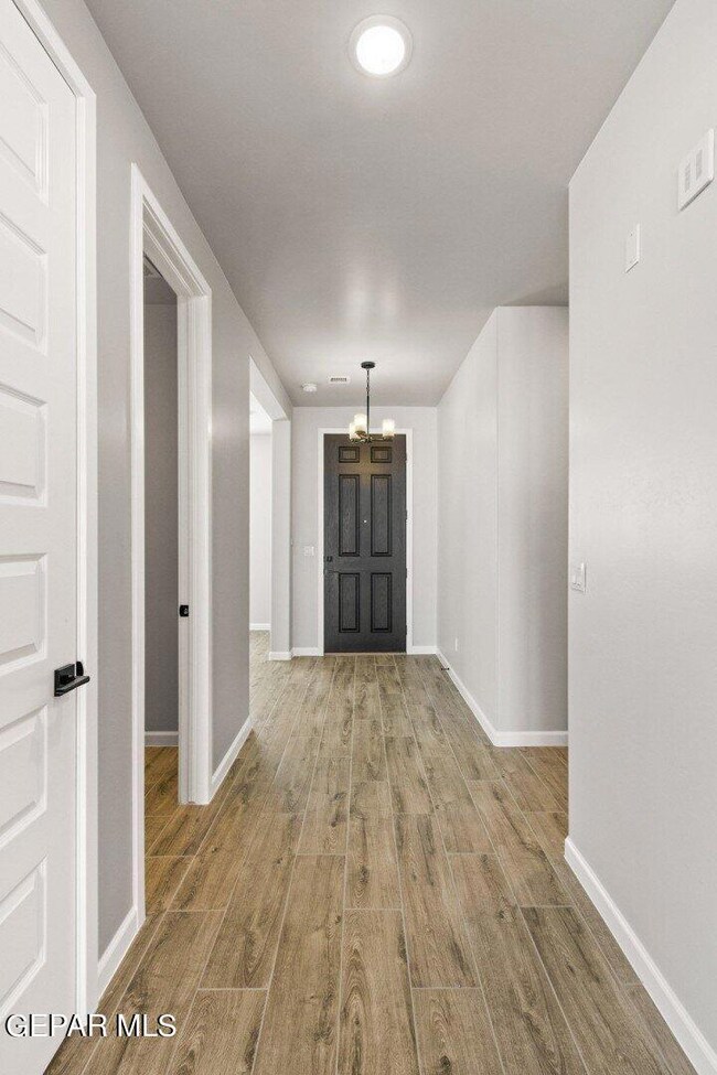 453 Soleil Rd, Socorro, TX 79927 - photo 6