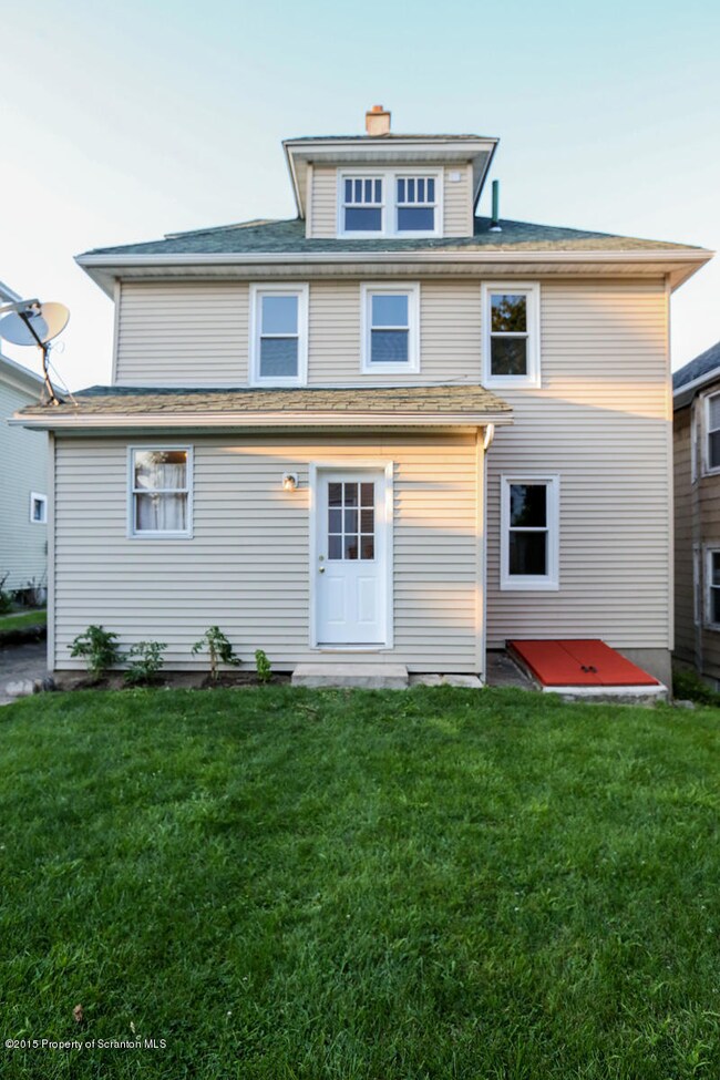 1217 Bryn Mawr St, Scranton, PA 18504 - photo 6