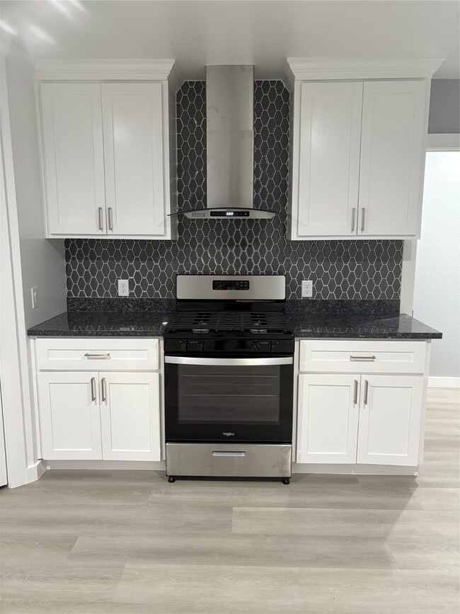 1809 Reese St, Houston, TX 77012 - photo 6