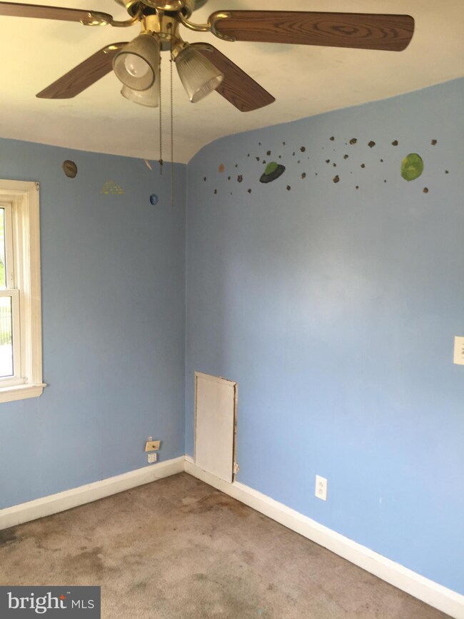 910 Middlesex Rd, Essex, MD 21221 - photo 6