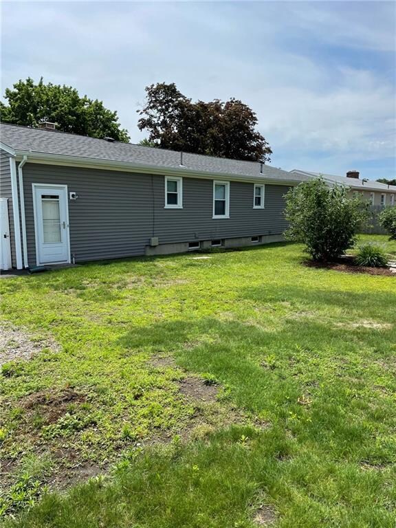 59 Foxcroft Ave, Warwick, RI 02889 - photo 3