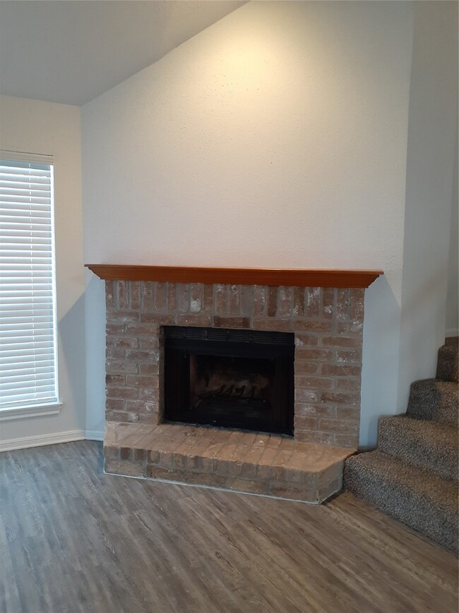 3150 Walnut Bend Ln unit 624, Houston, TX 77042 - photo 6