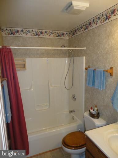 677 Foxcroft Rd, Warrenton, VA 20186 - photo 3