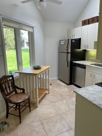 26 Mcintosh Dr unit 26, Amherst, MA 01002 - photo 7