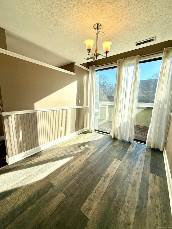 27 Country Walk, Shelton, CT 06484 - photo 5