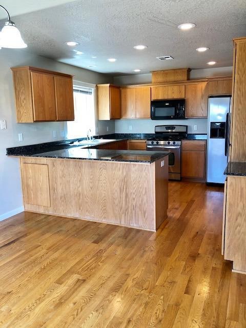 1066 Cathedral Way, Central Point, OR 97502 - photo 5