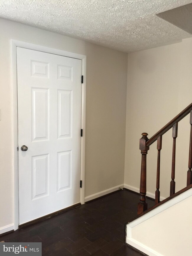 9306 Cross Timbers Ct, Laurel, MD 20723 - photo 3