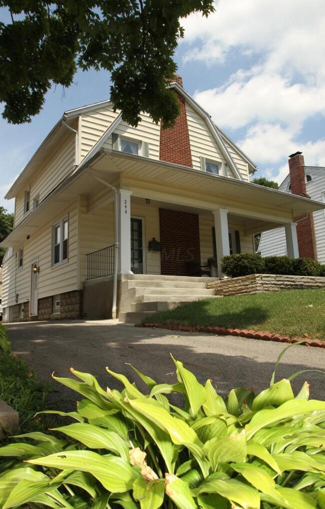 244 Montrose Way