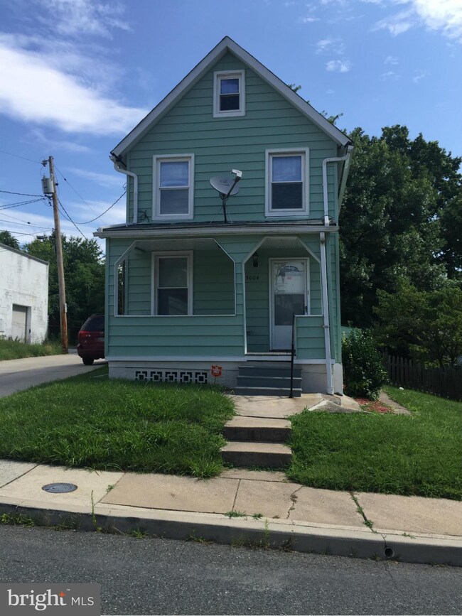 3004 Rosekemp Ave, Baltimore, MD 21214 - photo 2