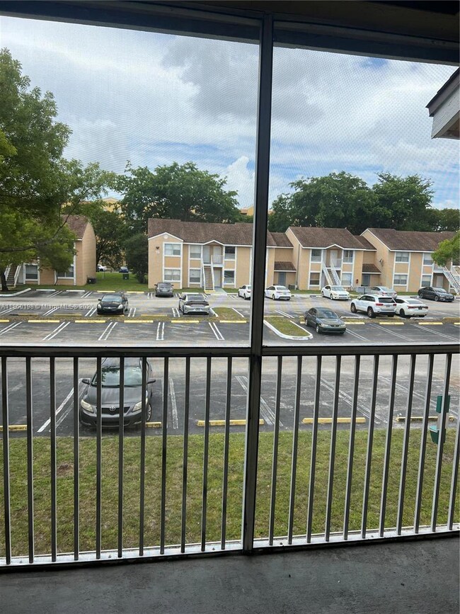 2228 SW 80th Terrace unit 2228, Miramar, FL 33025 - photo 4