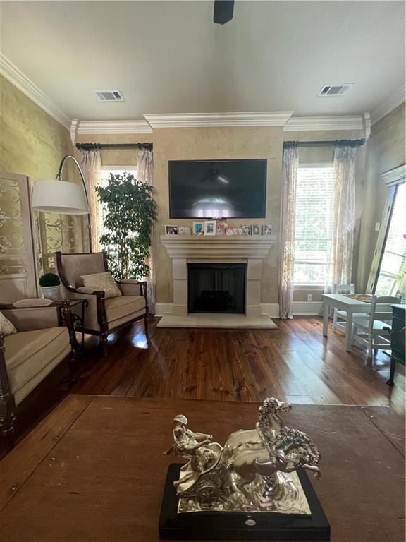 CUSTOM STONE FIREPLACE WITH DOUBLE CROWN MOLDING I