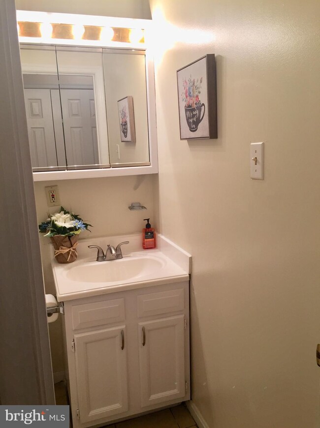 5532 Walker Mill Rd, Capitol Heights, MD 20743 - photo 7