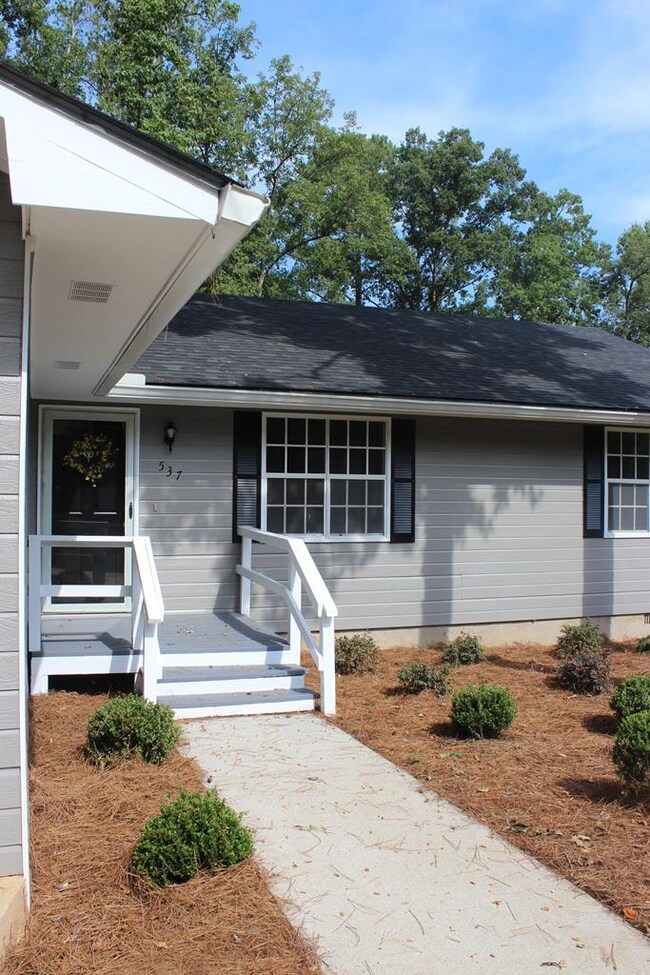537 Shadowmoor Cir, Thomson, GA 30824 - photo 3