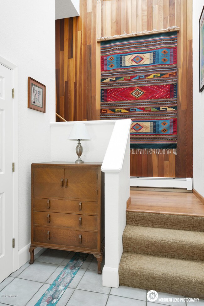 Entry/Staircase