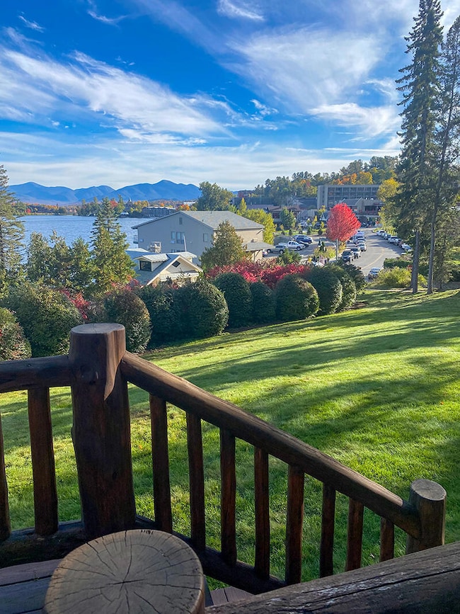 Swiss4Condo_Deck_View_Fall_Downtown